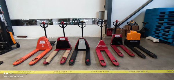  你了解手動(dòng)液壓堆高車(chē)的功能嗎？